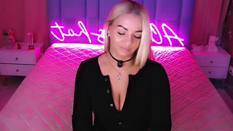 AlwaysHot online show from February 10, 2:14 am