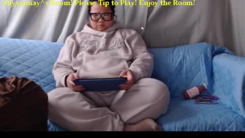 Allyssamay online show from February 10, 2:09 pm