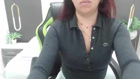 Snapshot of alma_fenix chatting on February 22, 12:08 pm ALMA FENIX online show from February 22, 12:08 pm