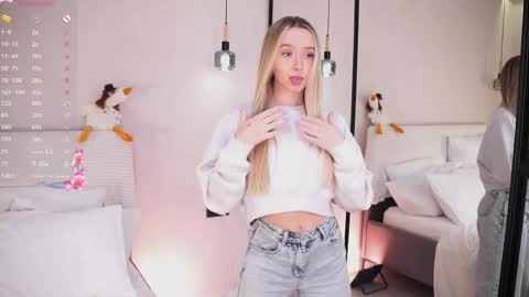 Lia online show from May 22, 3:13 am