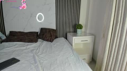 ALONDRA CUTE online show from April 26, 4:43 am