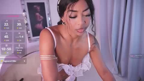 Alondra online show from September 22, 10:30 am