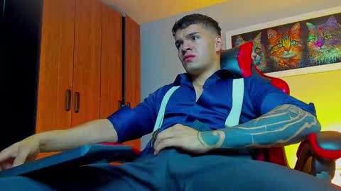 alpha_dominus_ online show from September 19, 3:43 am