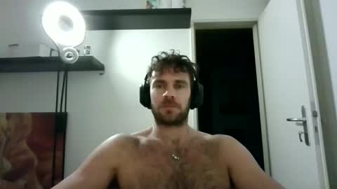 alphah_hunk online show from November 26, 8:27 pm