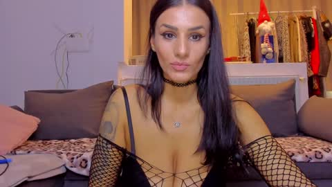 Michelle online show from November 5, 9:00 am