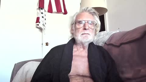 AlphaUniform online show from January 14, 5:45 pm