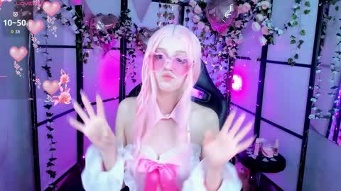 Aluwe online show from February 14, 10:01 pm