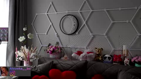 Alvuwka online show from February 11, 12:20 pm