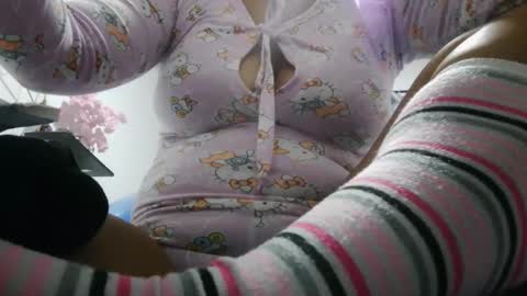 analia online show from October 24, 3:51 am