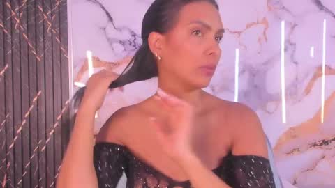 alyson__a online show from June 1, 7:15 pm