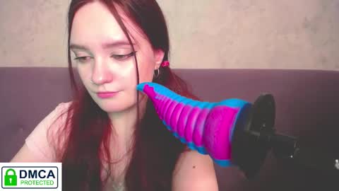 Alyssa online show from November 8, 6:44 pm