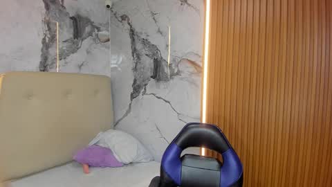  ALYSSA   online show from October 11, 8:12 pm