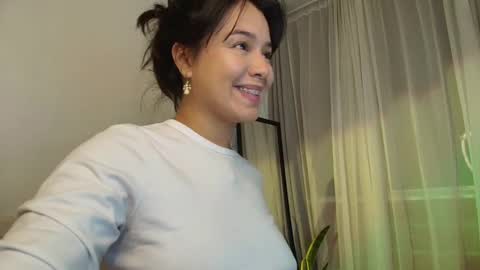 alyssia wolds online show from September 13, 12:24 am