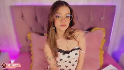 Alyy online show from March 27, 8:43 pm