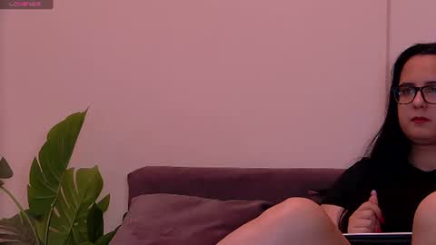amabellaredd online show from July 7, 6:47 am