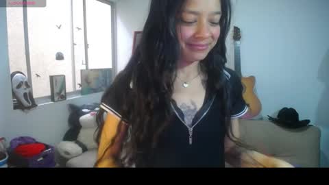Amaia online show from May 5, 1:28 pm