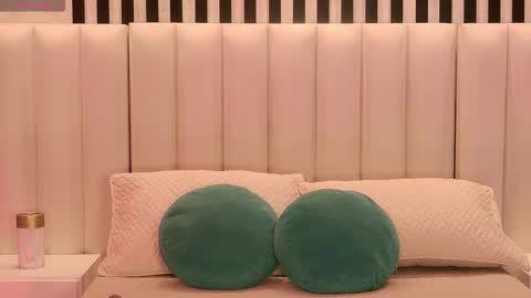 Amaia Haywood online show from January 8, 5:13 am