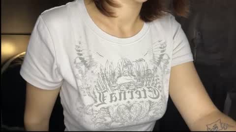 amalia_lambert13 online show from July 28, 9:03 pm