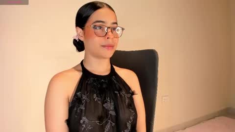 Amalia    real MIA  online show from May 27, 2:08 am