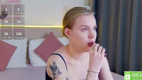 Amalia online show from January 6, 1:04 pm