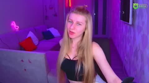 Amalia online show from March 3, 2:24 pm