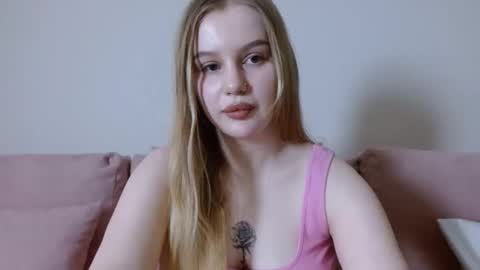 Amanda online show from February 22, 1:03 pm