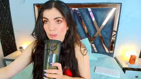 Amara Vega  online show from October 17, 11:58 am