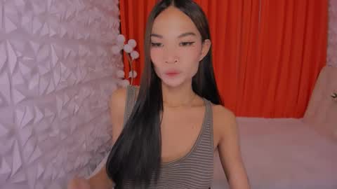 cute amara online show from January 12, 9:27 am