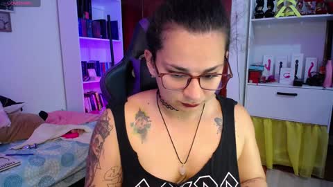 Susan online show from December 11, 11:10 pm