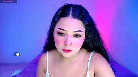 amaravelvet online show from April 18, 2:35 am