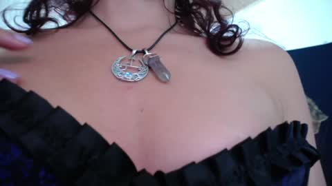 Snapshot of amatista_riveera chatting on February 2, 12:51 am Amatista  Next stream 9 DEC 1 PM COLOMBIAN TIME  miss u and love u online show from February 2, 12:51 am