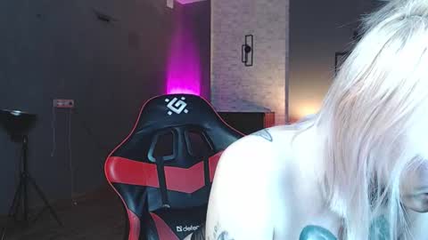 Malina online show from November 15, 8:32 pm