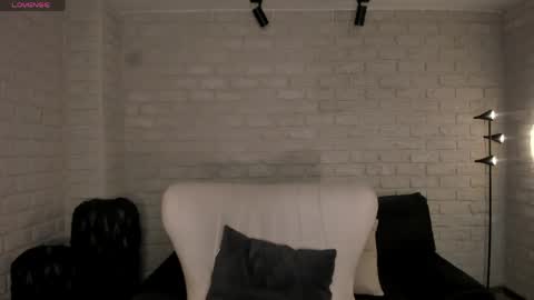 Ambar  online show from May 31, 11:31 am