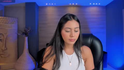 Snapshot of ambarjames_ chatting on September 22, 12:09 pm Ambar online show from September 22, 12:09 pm