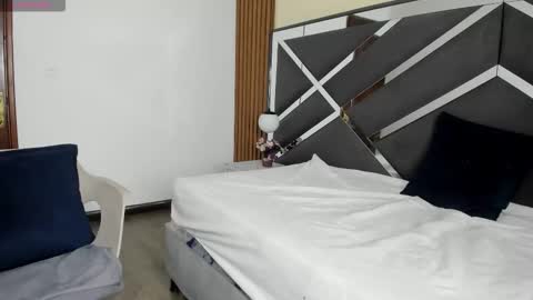 Ambar Ross online show from February 10, 1:14 pm