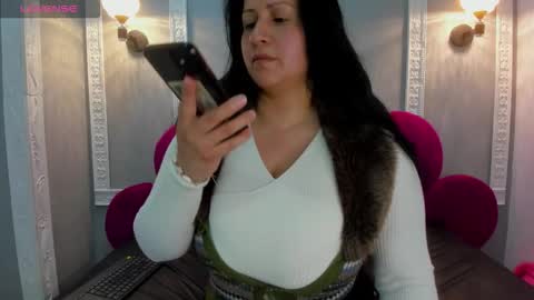   online show from December 20, 9:00 pm