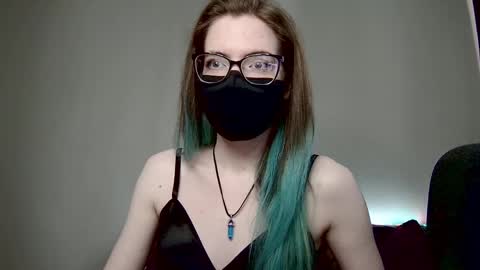 Amber non-nude model online show from March 12, 4:51 am