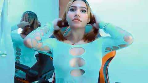 amber_love04 online show from December 19, 3:02 am