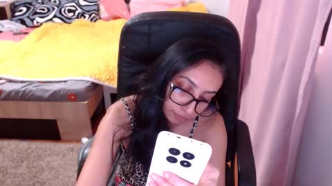 amberfox735 online show from November 25, 8:02 am