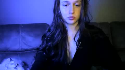 amberkinsley online show from April 2, 6:10 am