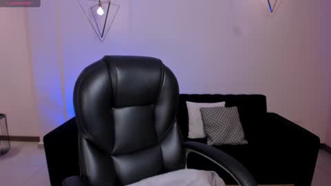 Amber  online show from March 11, 3:04 am