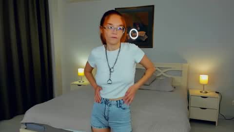 Snapshot of amberlyconda chatting on October 11, 5:56 am Sofia online show from October 11, 5:56 am
