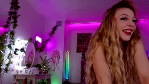 ambermilana online show from March 25, 6:31 am