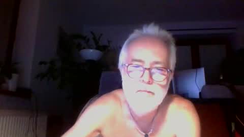 Amberr11 online show from September 28, 10:08 pm