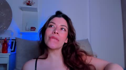 Amber Redzee online show from October 26, 1:12 pm