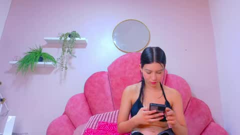 A M B E R  online show from May 20, 3:14 am