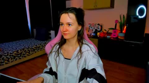 Eileen online show from May 26, 4:02 pm