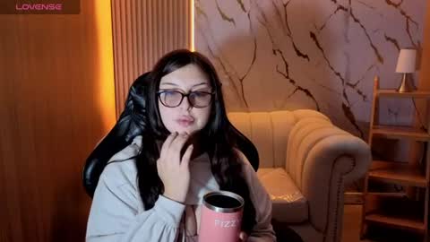 amelia_grace_tf online show from June 20, 1:17 pm