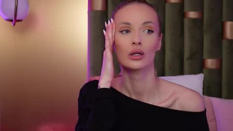 Amelia online show from January 15, 8:56 am