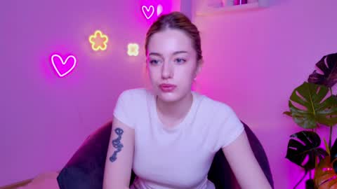 Amelia online show from April 6, 2:42 am